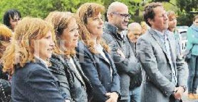 Presentaron la nueva red de agua potable en el barrio Monteflores
