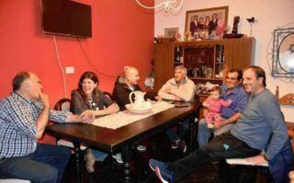 Bolvar: Cambiemos recorri pueblos del Partido en el tramo final de la campaa
