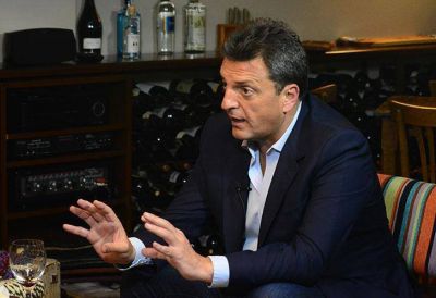 Massa: �El radicalismo nunca se consolid� en la provincia y perdi� su anclaje en la Ciudad�
