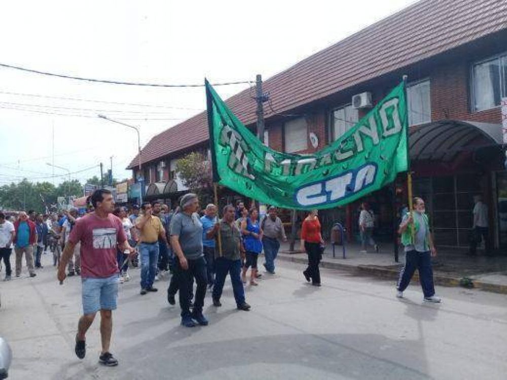 Moreno: Trabajadores estatales volvieron a protestar por retraso en el pago de salarios