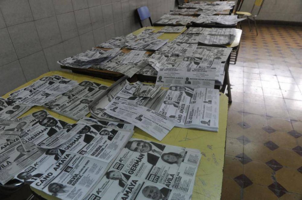 Hay 96 partidos pol�ticos menos para acoplar