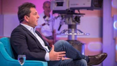 Un d�a con Sergio Massa: redes sociales, televisi�n y caravanas, la receta para quebrar la polarizaci�n