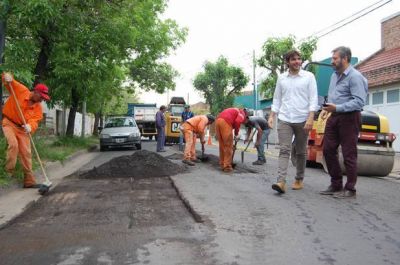 Lanzaron un plan de bacheo que alcanzar� a m�s de 3.000 cuadras de calles de la ciudad