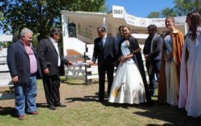 Dolores: Con Etchevarren a la cabeza, se inaugur� la XIX Exposici�n Rural local
