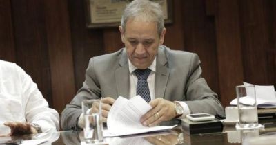 Para la Bancaria, el Gobierno avanza sobre �los derechos laborales y previsionales, destruye fuentes de trabajo y endeuda el pa�s�