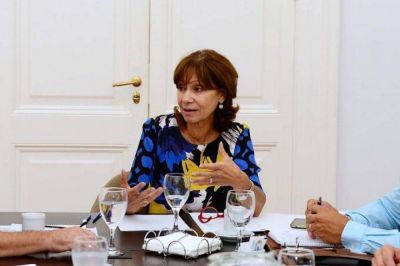 Alicia Aparicio: �Voy a asumir mi banca en diciembre�