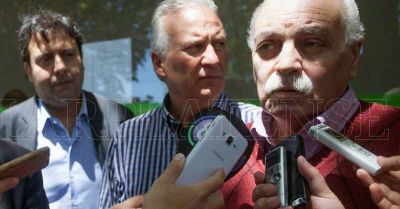 El Ejecutivo local garantiz� la cl�usula gatillo a los municipales