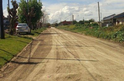 Mantenimiento de calles de tierra en vastos sectores de la ciudadad
