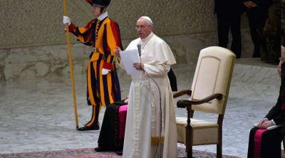 El Papa vuelve a pedir la plena comuni�n de los cristianos al reunirse con metodistas