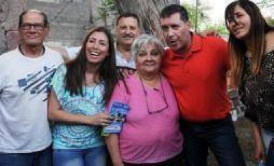 El PJ realiz� el �ltimo puerta a puerta en territorio capitalino