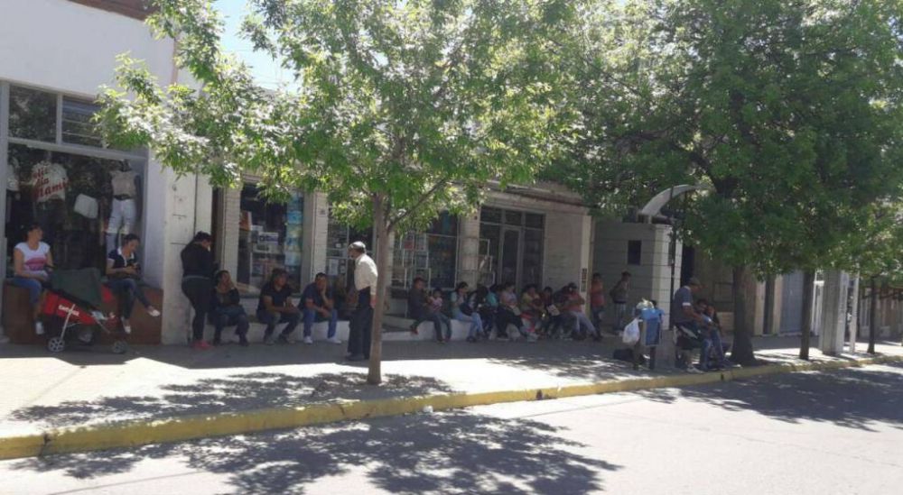 Denuncian al PJ por el uso de fondos p�blicos a d�as de los comicios