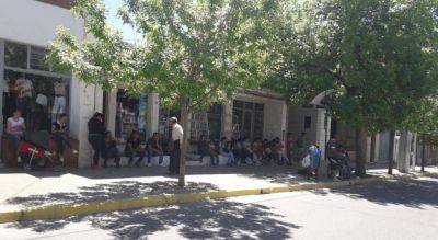 Denuncian al PJ por el uso de fondos p�blicos a d�as de los comicios