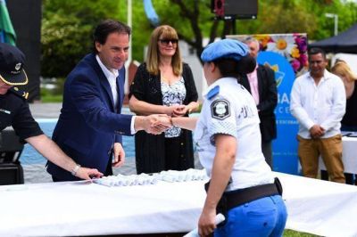 A dos a�os de la creaci�n de la Polic�a Local de Escobar, Ariel Sujarchuk distingui� a los agentes destacados