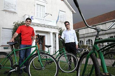 En Ingenier�a ofrecen bicicletas para que los alumnos se trasladen