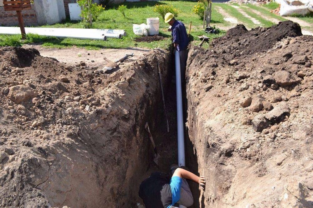 Aguas Bonaerenses aprob� las obras de nuevas ca�er�as cloacales en General Pir�n