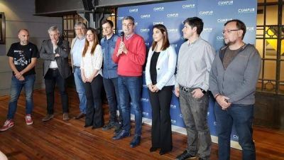 Florencio Randazzo arranca desde abajo la carrera por reconstruir el peronismo