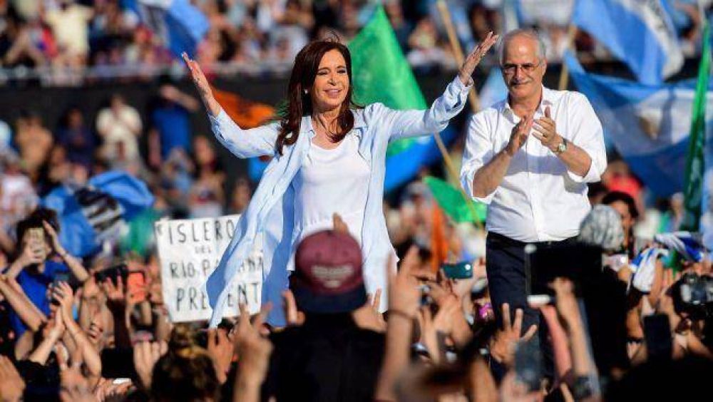 Parad�jica Cristina: perdi� pero sigue siendo la figura m�s convocante del peronismo