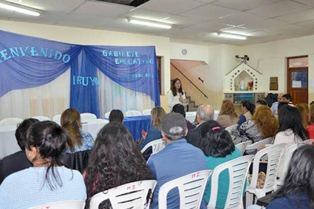 La Ministra de Educaci�n y su equipo se reunieron en Iruya