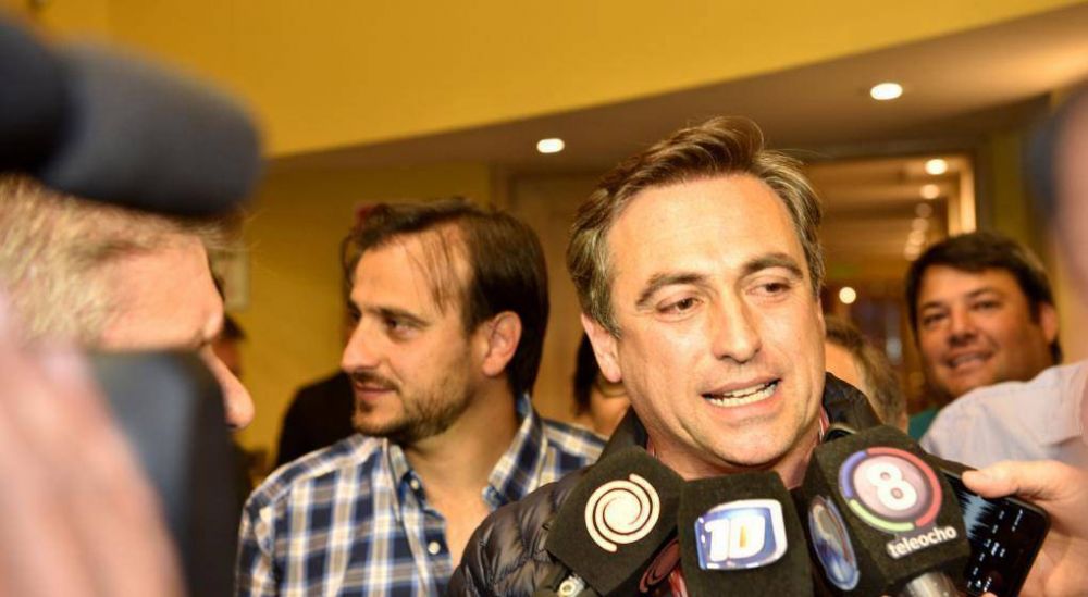 Aluvi�n nacional y discusi�n sobre cu�nto aport� al triunfo Ram�n Mestre