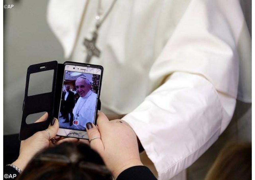 Videomensaje del Papa a los j�venes de Canad�: �Dejen que Cristo los alcance�
