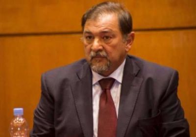  Miguel Isa tambi�n present� su renuncia en el PJ como vicepresidente