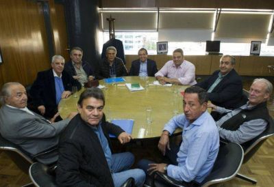 CGT, tras reunirse con Triaca: �El Gobierno no va a avanzar si no hay consenso�