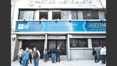 Intendentes se re�nen para definir la conducci�n del PJ bonaerense
