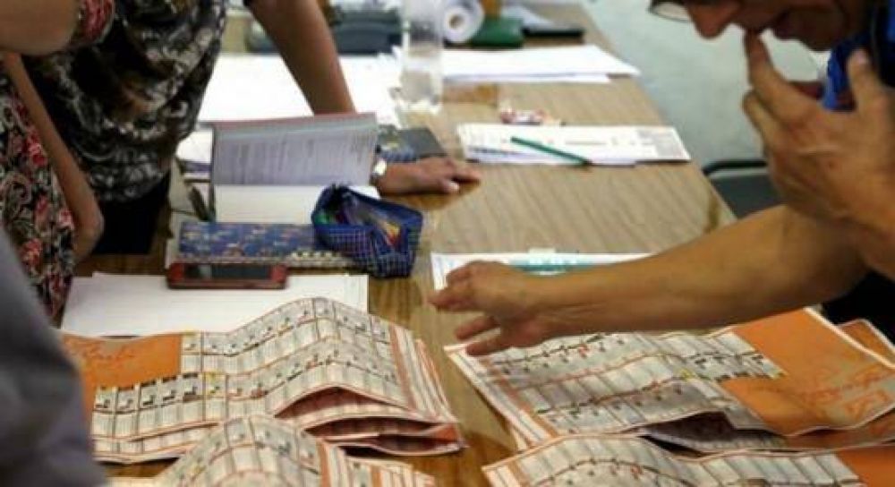 Culmin� el escrutinio definitivo en Santa Fe