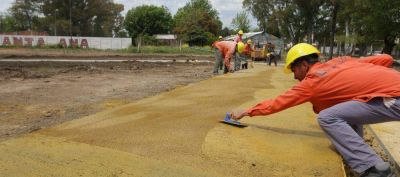 Comenz� la construcci�n de un anfiteatro en el parque lineal de Monte Chingolo