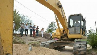 Una inversi�n de tres millones para dar agua a mil vecinos de Villa del Lago
