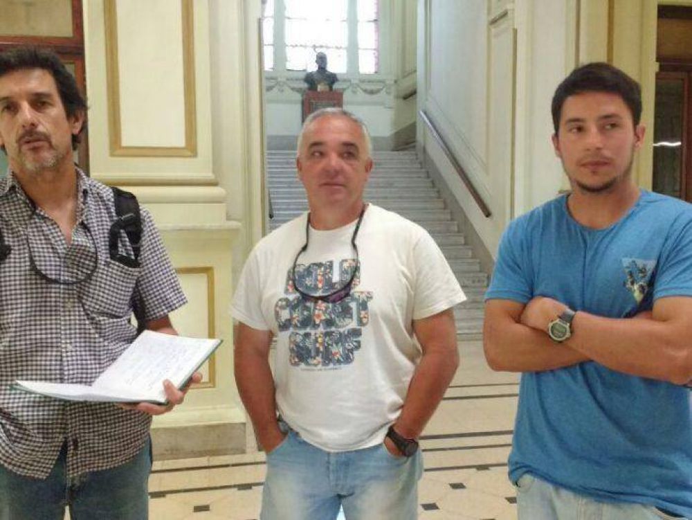 Guardavidas reclamaron por salarios: piden atenerse a la ley
