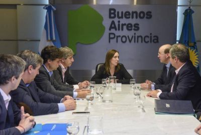 Y dale con la obra: junto a Lacunza y Caputo, Vidal firm� contraros para infraestructura hidr�ulica