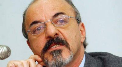 �La Ciudad responde al antiperonismo visceral de Carri�