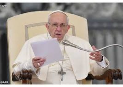 Papa: impulsar el Derecho internacional humanitario ante los cr�menes atroces que interpelan la conciencia de la humanidad