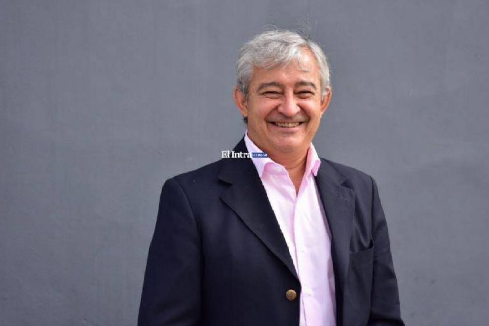 Mart�n Grande sostiene que los legisladores deber�an bajarse los sueldos