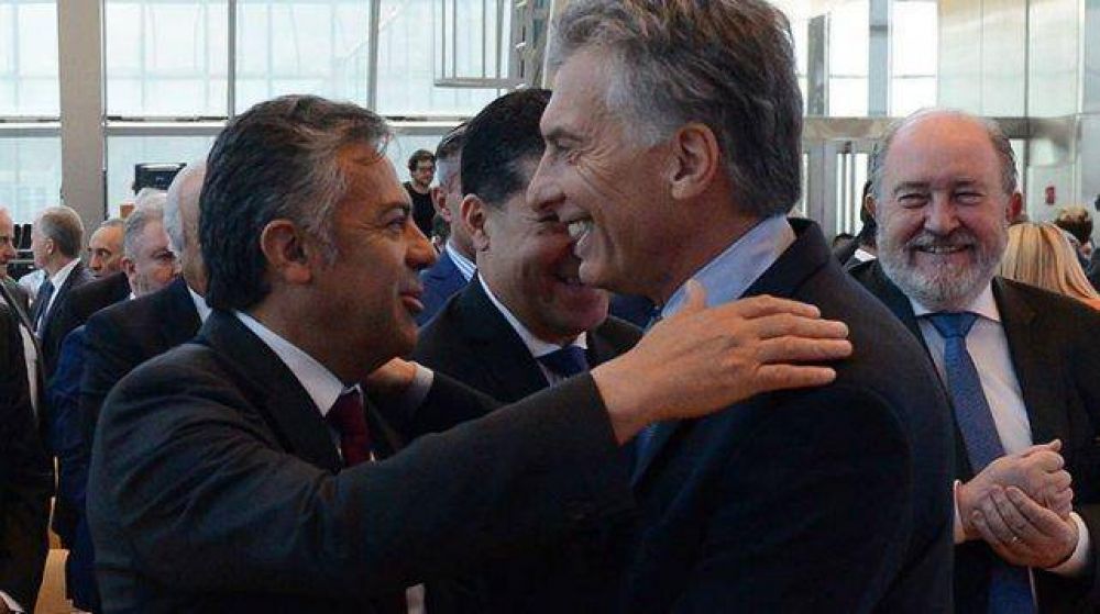 Cornejo y Urtubey esperan que mejore la Justicia con la salida de Gils Carb�