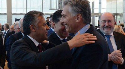 Cornejo y Urtubey esperan que mejore la Justicia con la salida de Gils Carb�