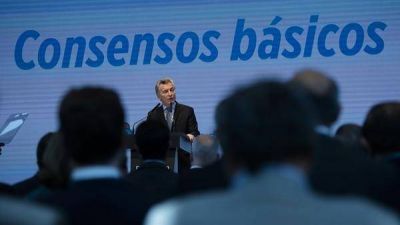 Los empresarios festejan el plan de reformas de Macri y se suman a las mesas de di�logo