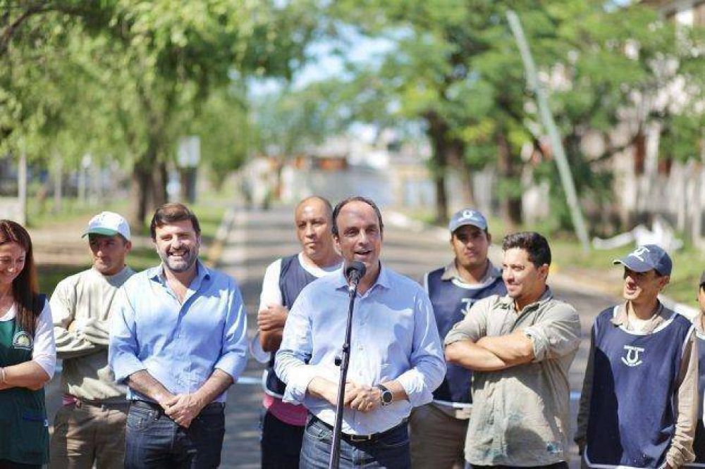El intendente Corral defendi� el programa Iniciativas Comunitarias