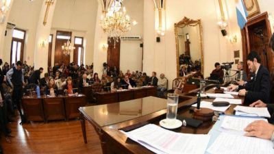 En Paran� analizar�n la pol�mica venta de tierras a empresas de transporte	 