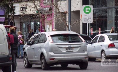 Estacionamiento medido: primer cortocircuito entre el arroyismo y la UCR tras las elecciones
