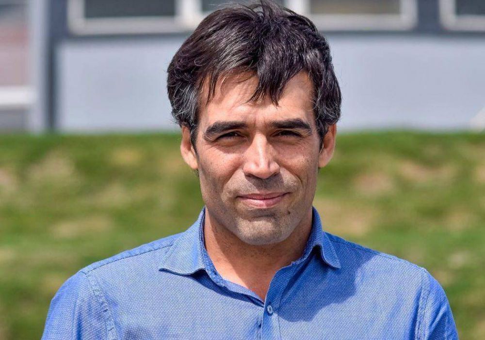 L�pez quiere �terminar de poner de pie a Necochea�