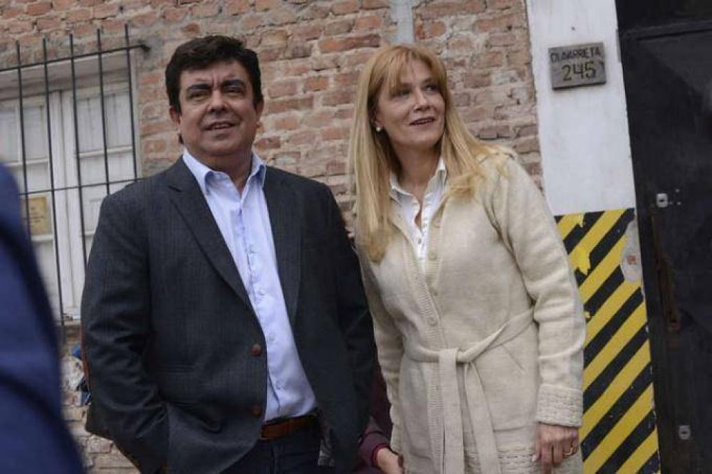 Magario y Espinoza realizaron un acto y se�alaron que es �falso� que en el peronismo haya �una debacle�