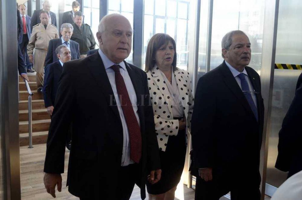 Reformas: Santa Fe, esc�ptica