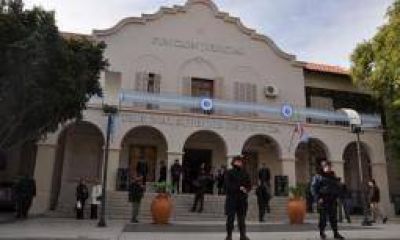 Ahora los judiciales reclaman el blanqueo de la quincenita