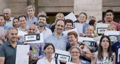 Realizaron una nueva entrega de escrituras a familias