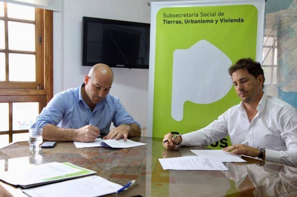 Molina y Van Tooren firmaron convenio de urbanizaci�n para Iapi