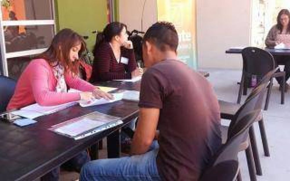 Z�rate: 83 trabajadores desocupados comienzan a recibir el Fondo Municipal Especial de Ayuda Social