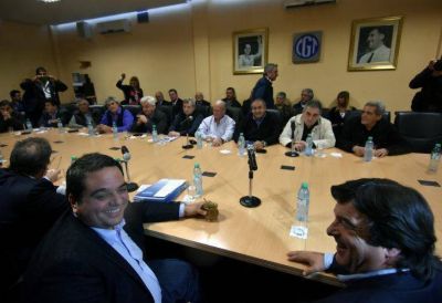 Sin consenso, la CGT se re�ne con Triaca para debatir la reforma laboral