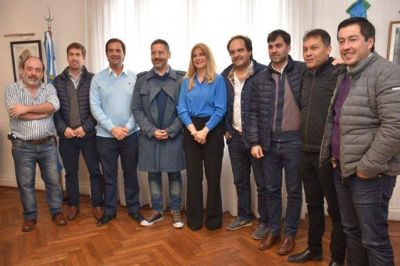 Intendentes del peronismo se dan cita con un homenaje como excusa